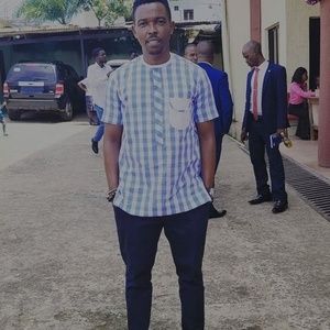 Meet your Posher, Derrick